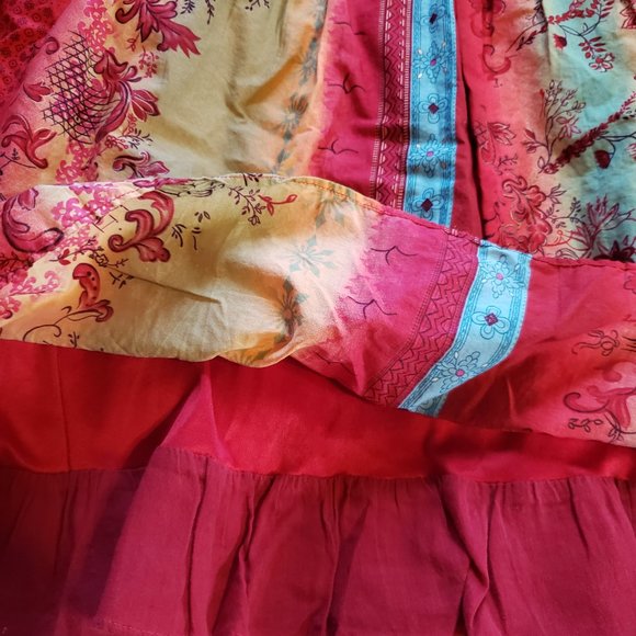 Xhilaration skirt size small red gold green blue floral stripe side zipper lined - Picture 5 of 5